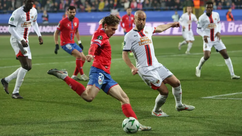Enver Kulašin (Borac Banjaluka) i Lukas Grgić (Rapid Beč)